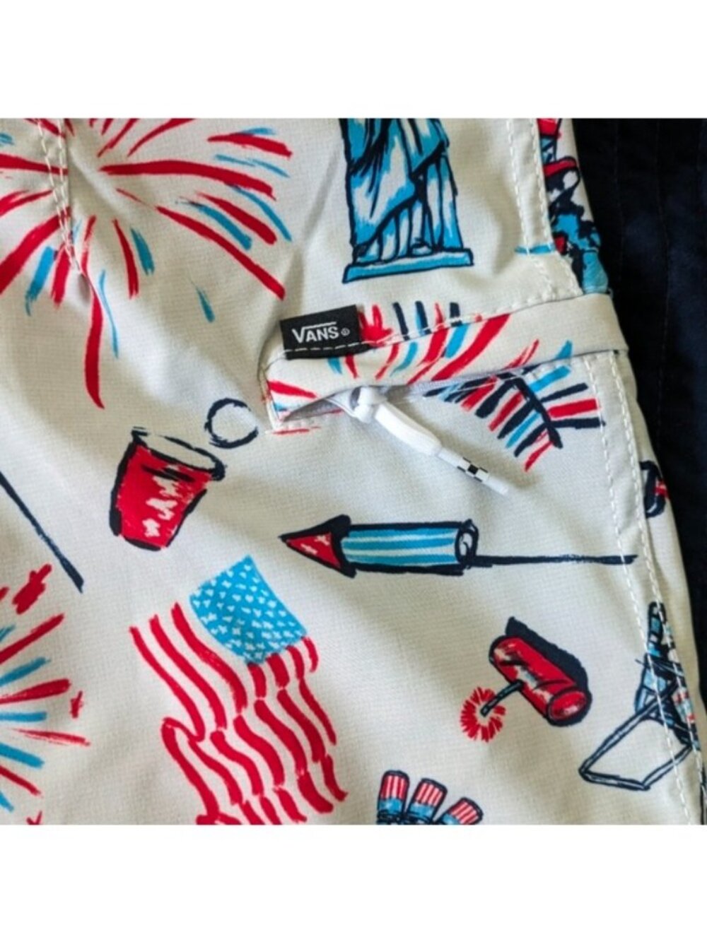 Vans Men 28 Waist NWT Era Boardshort  American Fourth of July 062026 - Picture 5 of 9